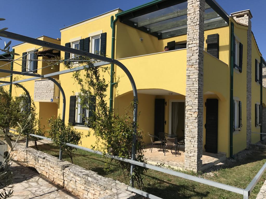 Villas Faro Башанія Екстер'єр фото