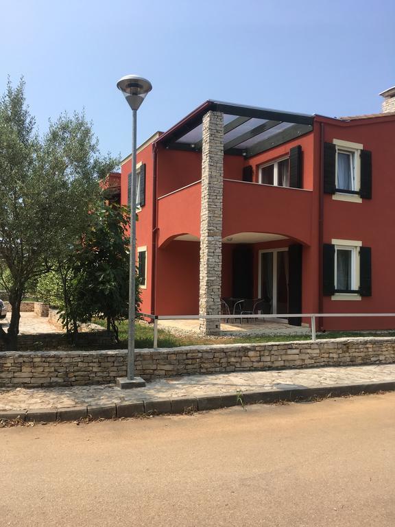 Villas Faro Башанія Екстер'єр фото